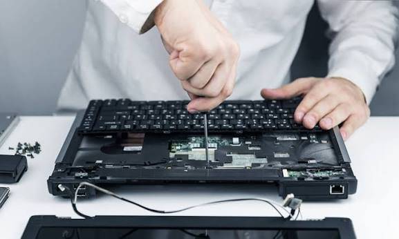 Khi nào nên mang laptop đi sửa