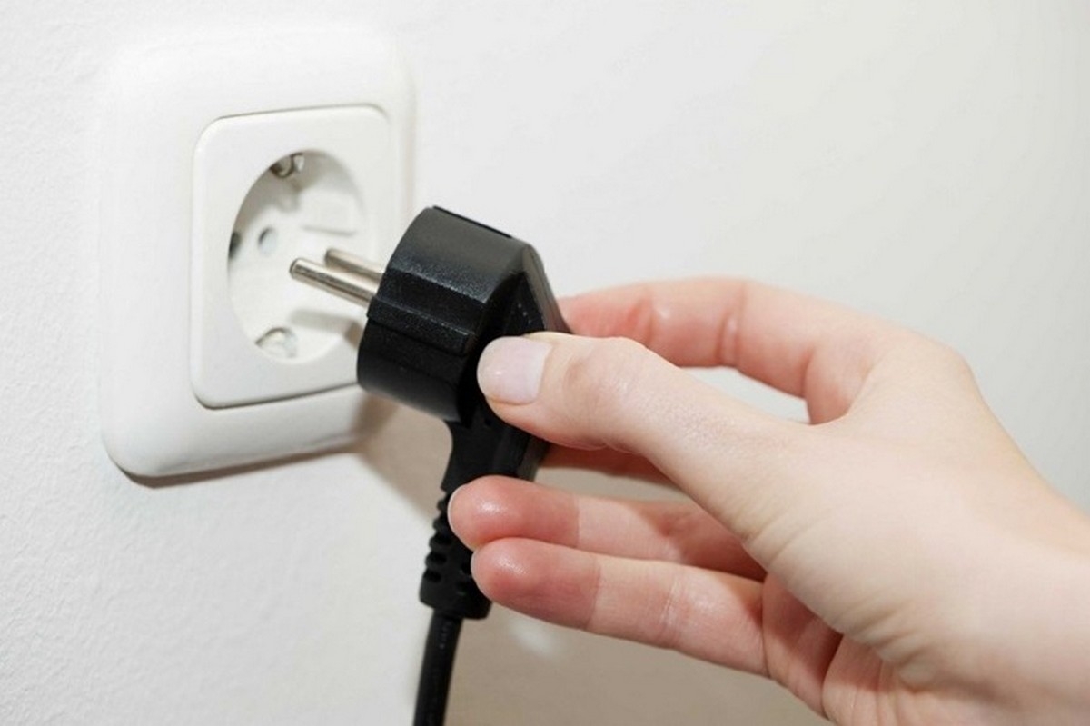 Kiểm tra lại nguồn điện và ổ cắm