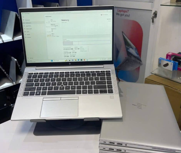 thu mua laptop cũ Quận 4 tại Hoàng Phi
